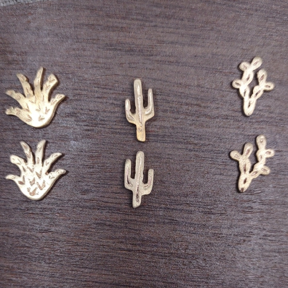 3 Pc Set Goldtone Cactus Earrings